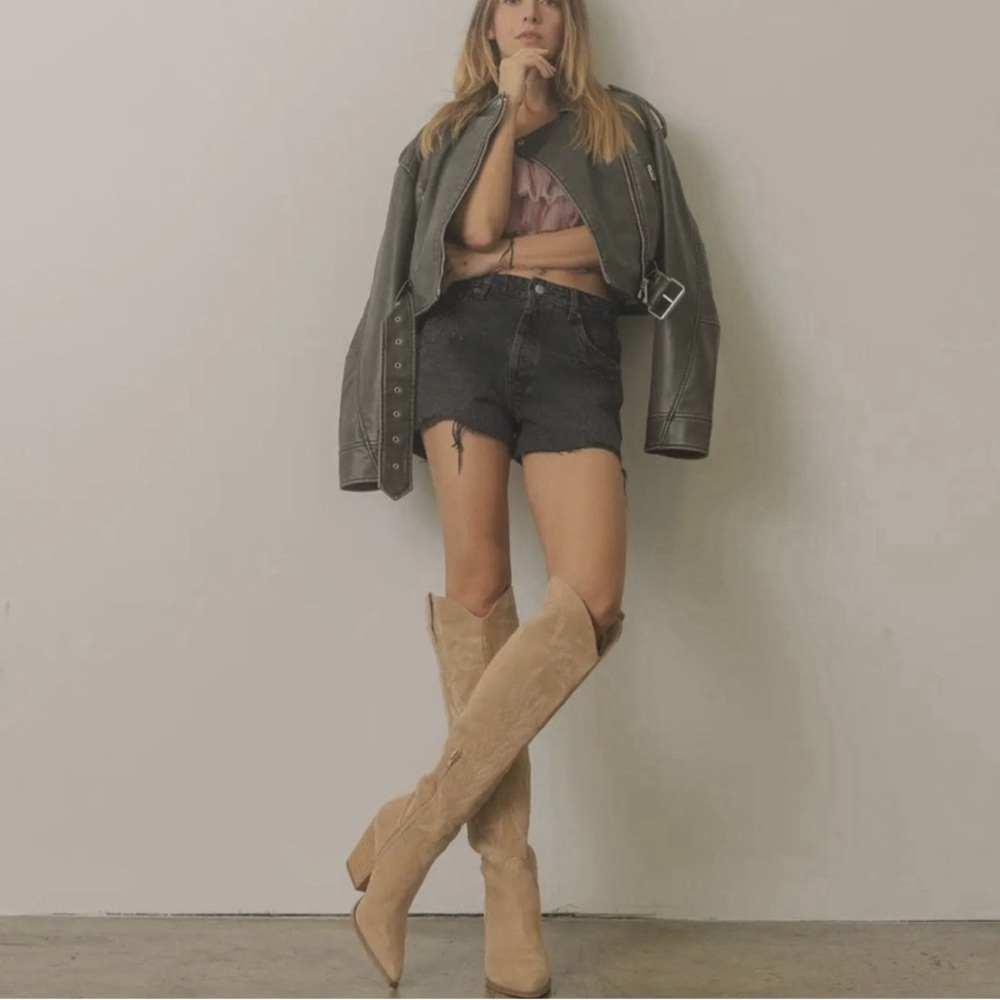 Women's Tan Heeled Boots